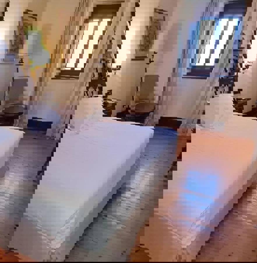 Hunting accommodation